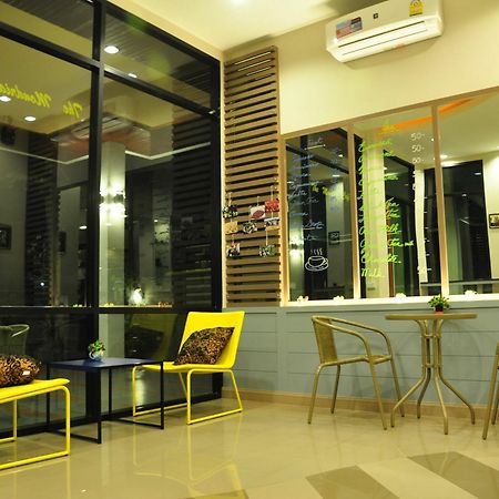 The Mondrian Khon Kaen Apartment Bagian luar foto