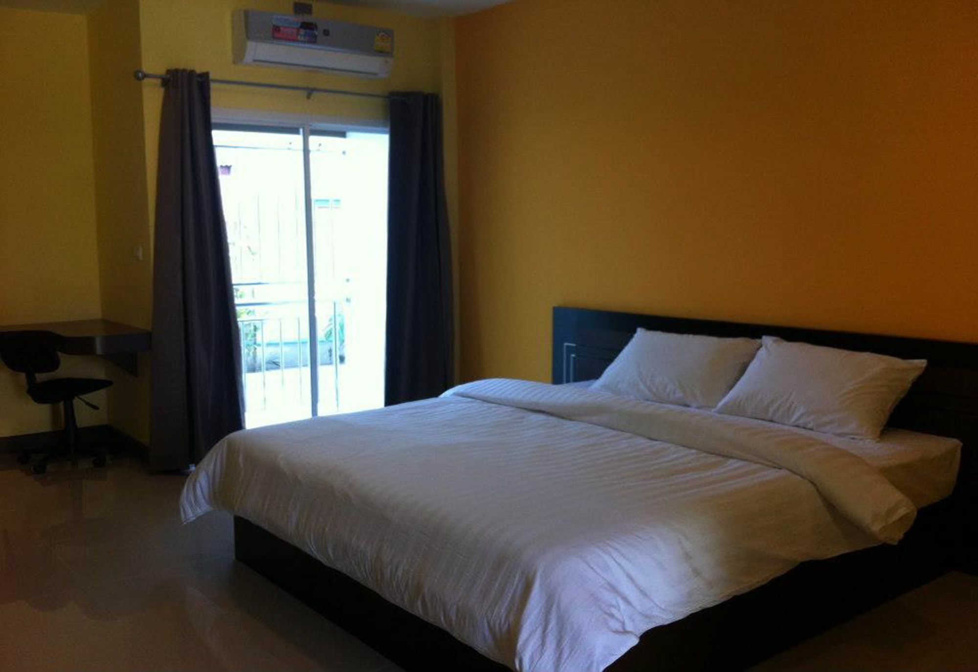 The Mondrian Khon Kaen Apartment Bagian luar foto
