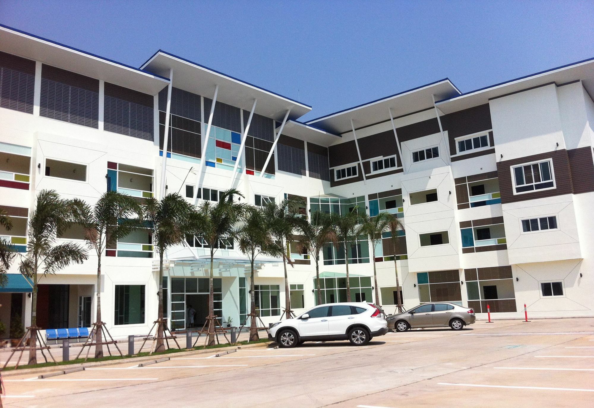 The Mondrian Khon Kaen Apartment Bagian luar foto